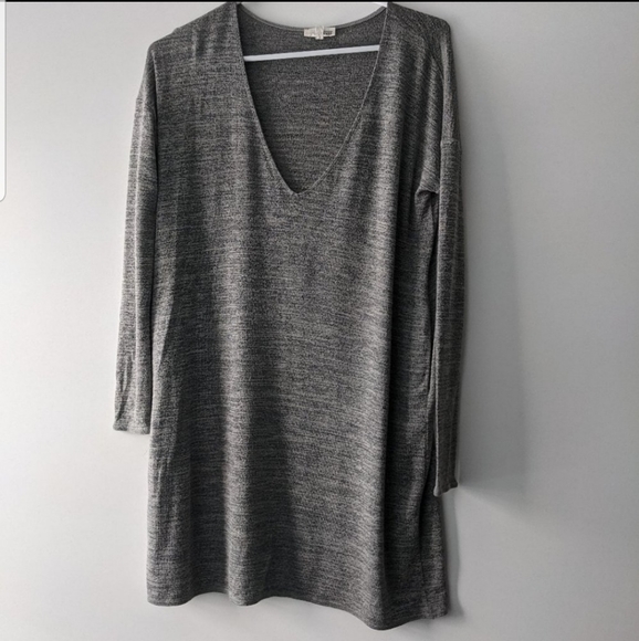 *2 for 40* Aritzia Wilfred Free Gail Dress in grey - Picture 3 of 12